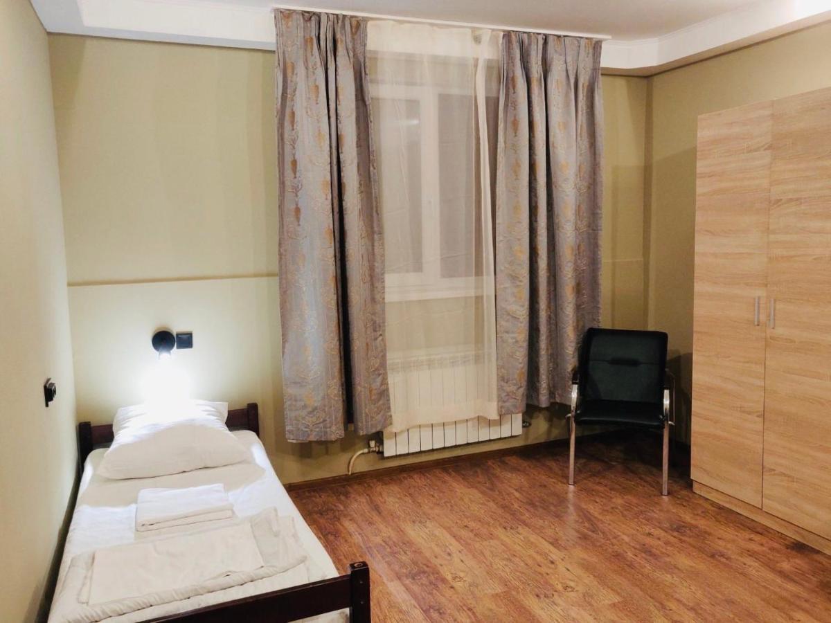 Pallet Hostel Kyiv Exterior photo