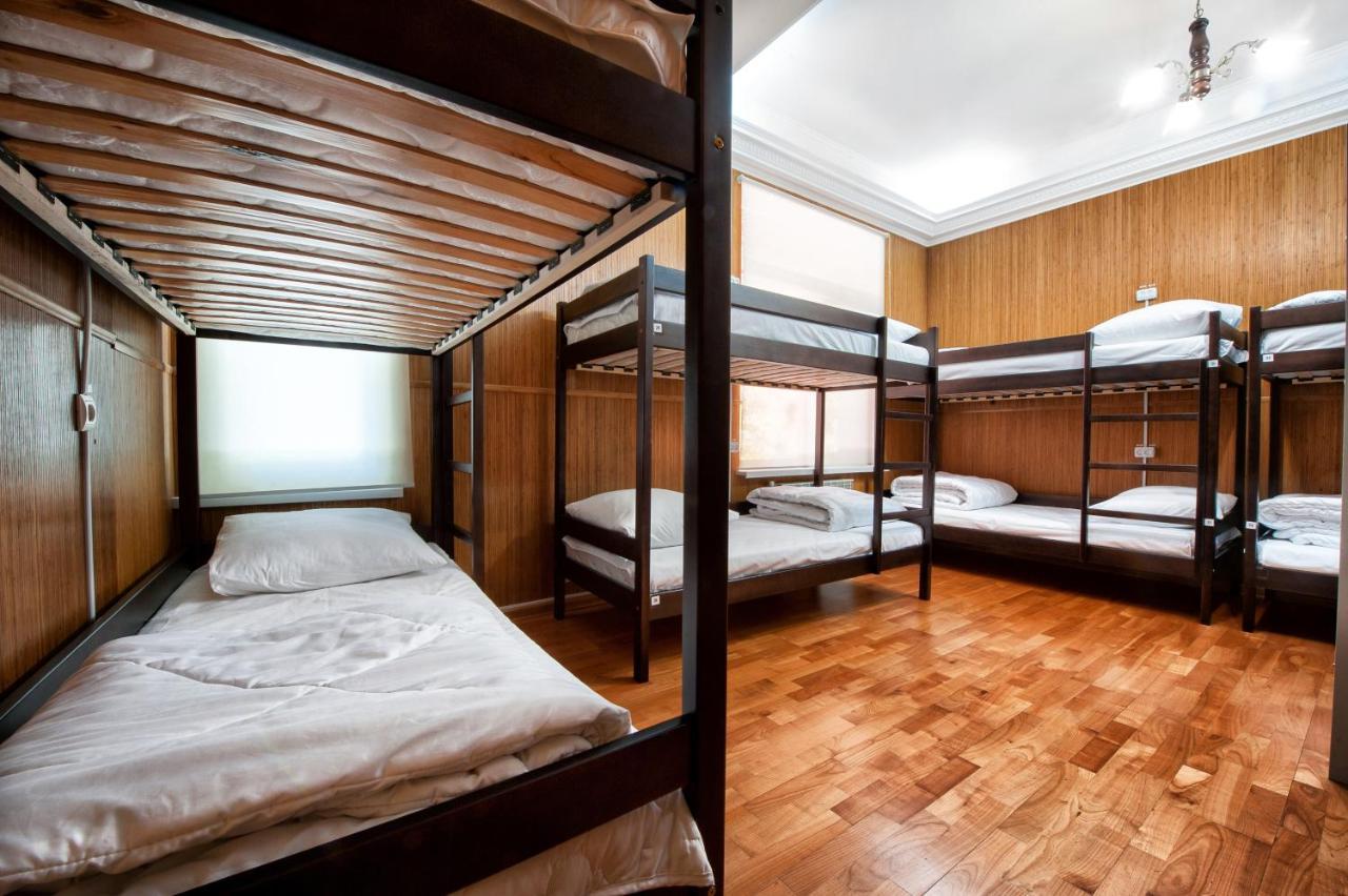 Pallet Hostel Kyiv Exterior photo
