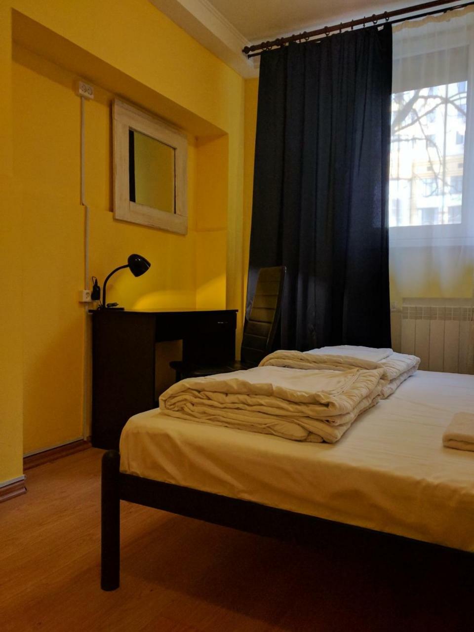 Pallet Hostel Kyiv Exterior photo